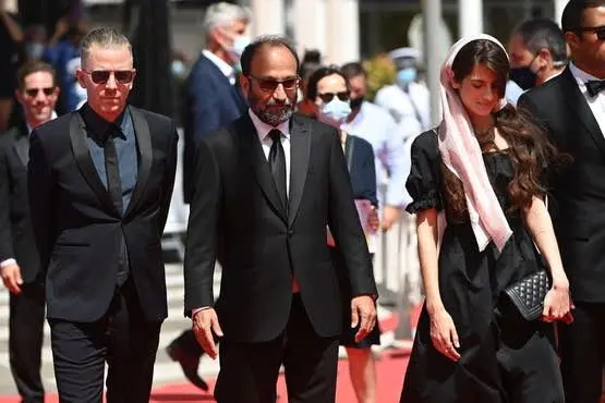 «قهرمان» پروانه نمایش گرفت/ فیلم اصغر فرهادی آبان ماه به سینماها می‌آید