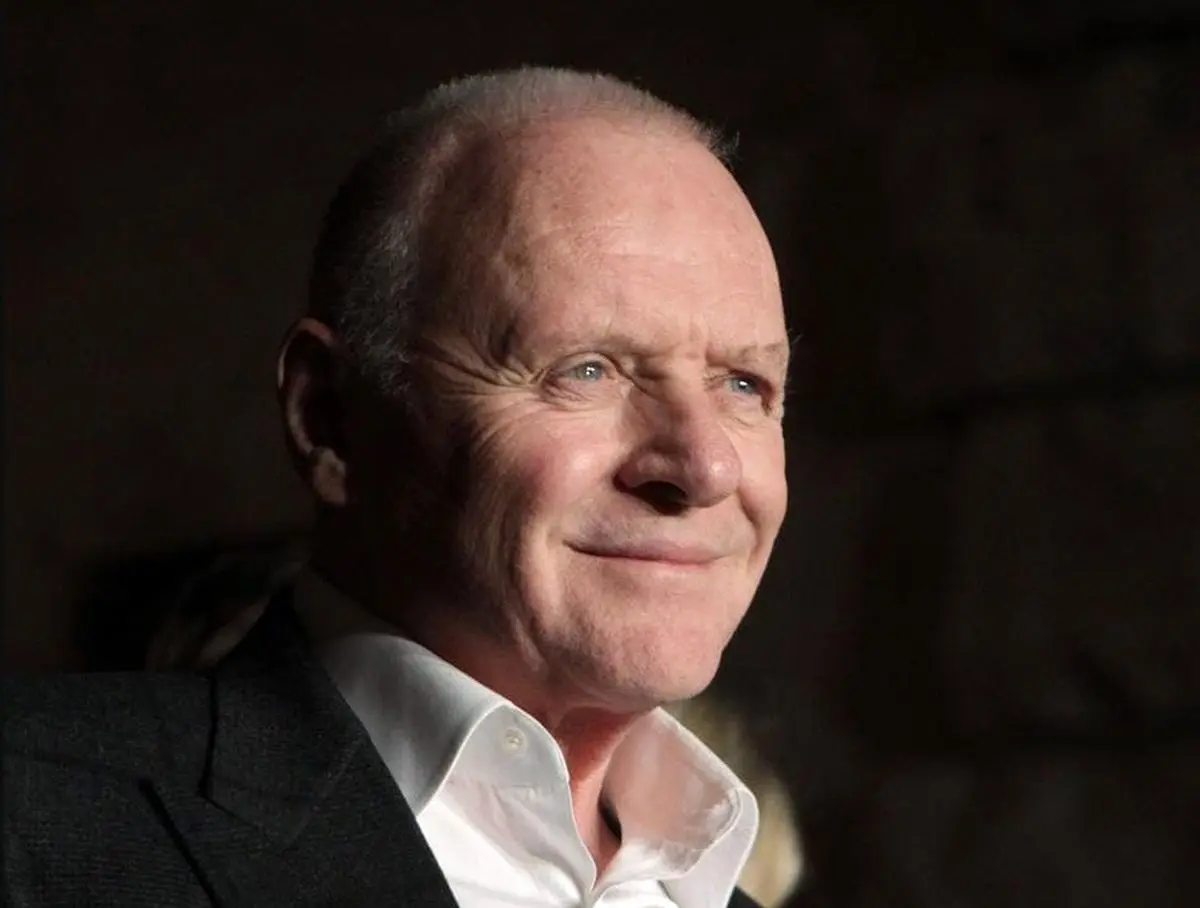 واکنشی که آنتونی هاپکینز، بازیگر هالیوود، به سوختن خانه اش در لس آنجلس نشان داد
