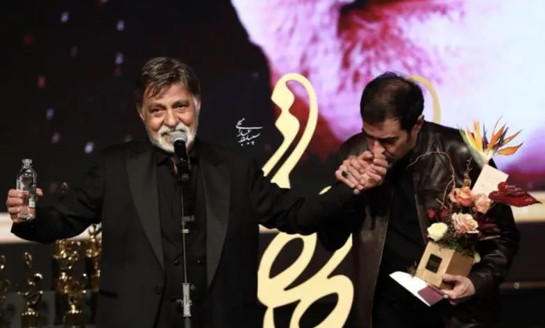 چه کسانی به این هنرمند عذرخواهی بدهکارند؟
