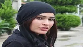 خواستگاری از خانم بازیگر ایرانی در زیر دریا + فیلم گفتگو با شیوا طاهری