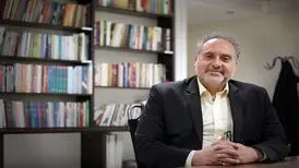 می‌شد با عذرخواهی جلوی خشم مردم را گرفت/ چه زمانی مسئولین متوجه می شوند که حجاب با اجبار محقق نخواهد شد
