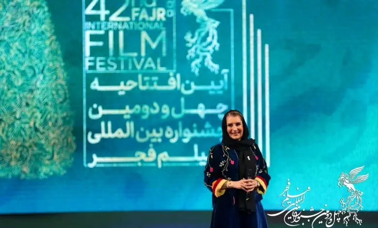 اظهارات کنایه دار خانم بازیگر در مراسم بزرگداشش/ ویدئو