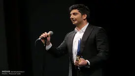 خواننده پاپ ۱۰ زندانی با جرائم مالی را آزاد کرد
