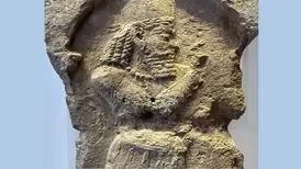 عکس‌ها و اظهارات جدید درباره سنگ نگاره توقیفی ایران در انگلیس
