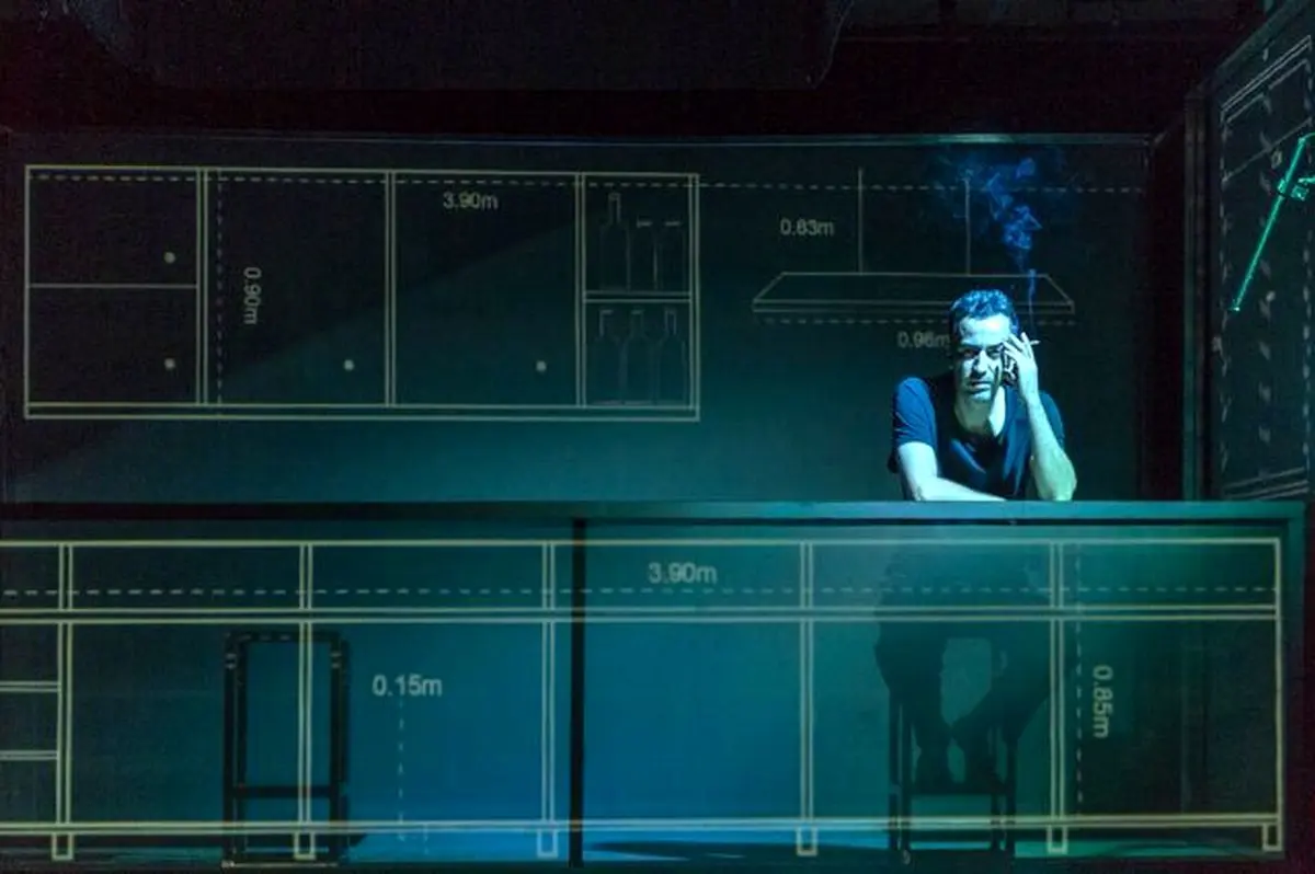 باید وضعیت تئاتر را به چالش کشید
