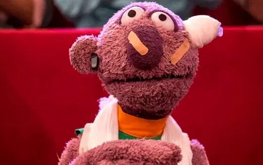 سرنوشت «کلاه قرمزی» در انتظار «جناب خان»؟
