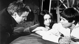 شکایت بازیگران رومئو و ژولیت به دلیل کودک آزاری
