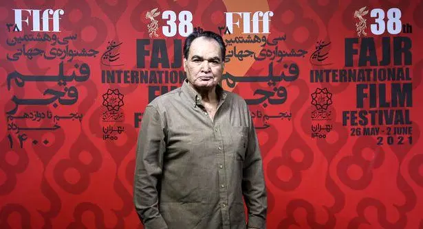 رضا صفایی‌پور بازیگر پیشکسوت سینما بستری شد/ ابتلا به پارکینسون