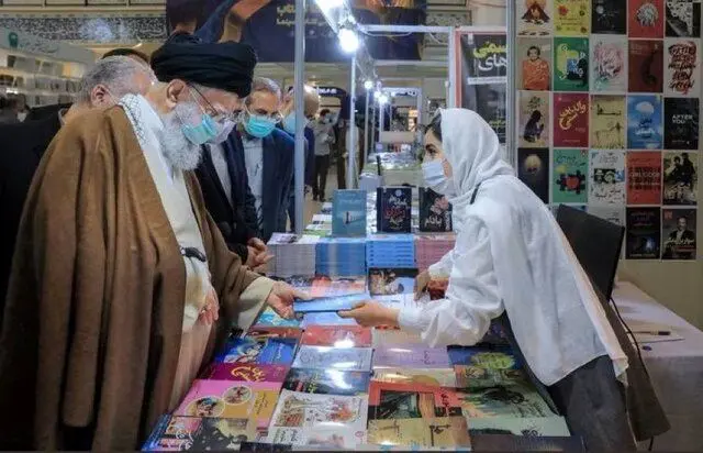 روایت دختری که حاشیه‌هایش در نمایشگاه کتاب خبرساز شد
