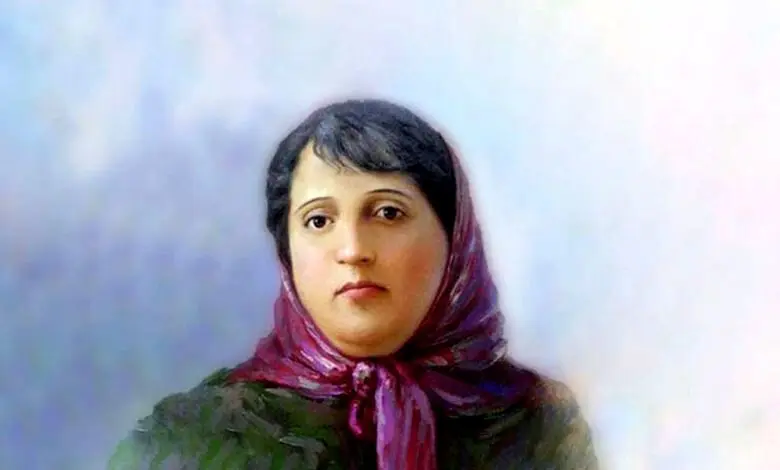 تصویری قدیمی از پدر و مادر پروین اعتصامی در یک جشن خصوصی
