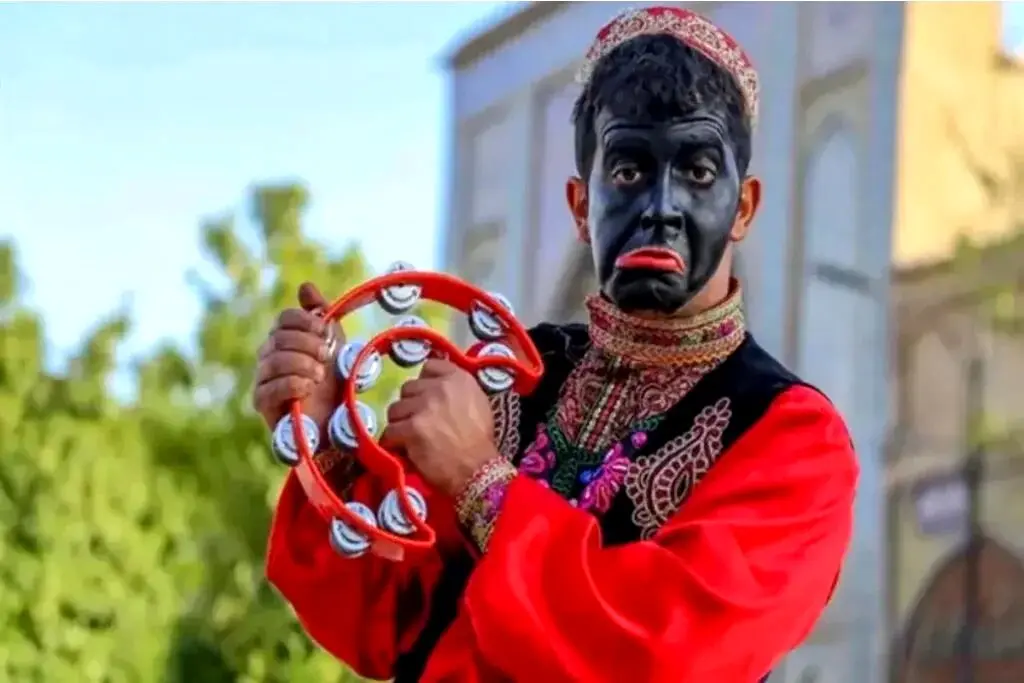 فلسفه و تاریخچه شخصیت سیاه‌چهره نوروز ایرانی‌ها