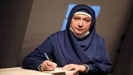 فریبا متخصص در لباس پرستاری در سریال موج اول / عکس