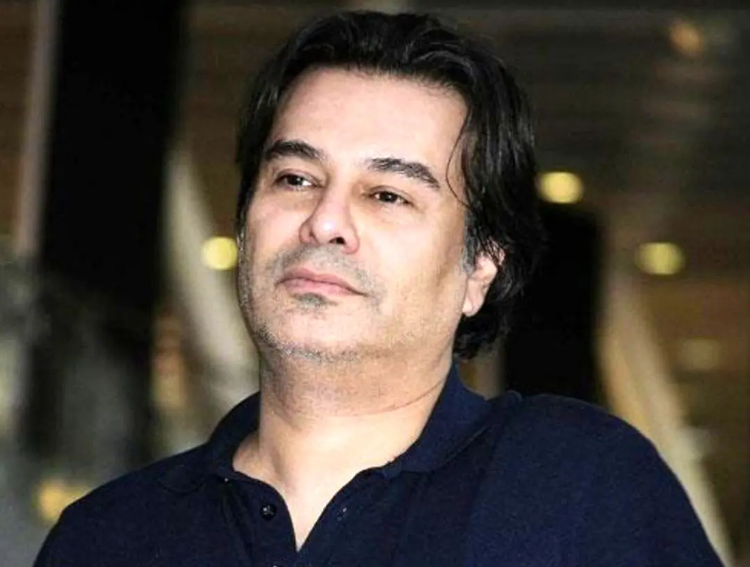 تصاویری از جشن تولد ۵۵سالگیِ پیمان قاسم‌خانی با علامتهای خاص!