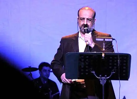 انتقادِ تندِ محمد اصفهانی از اِبی و تمجید از شادمهر عقیلی