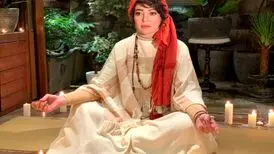 پوشش اصیل و لباس سنتی رزیتا غفاری