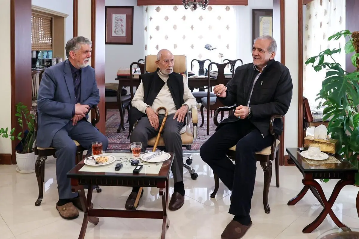 سانسور دیدار رئیس‌جمهور با چهره ماندگار کشور توسط صداوسیما/ معاون دفتر رئیس جمهور: مرحبا به این سلیقه!

