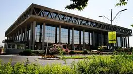 مهاجری: ترازویی که صداوسیما با آن نظرسنجی‌ها را کیلو می‌کند خراب است!
