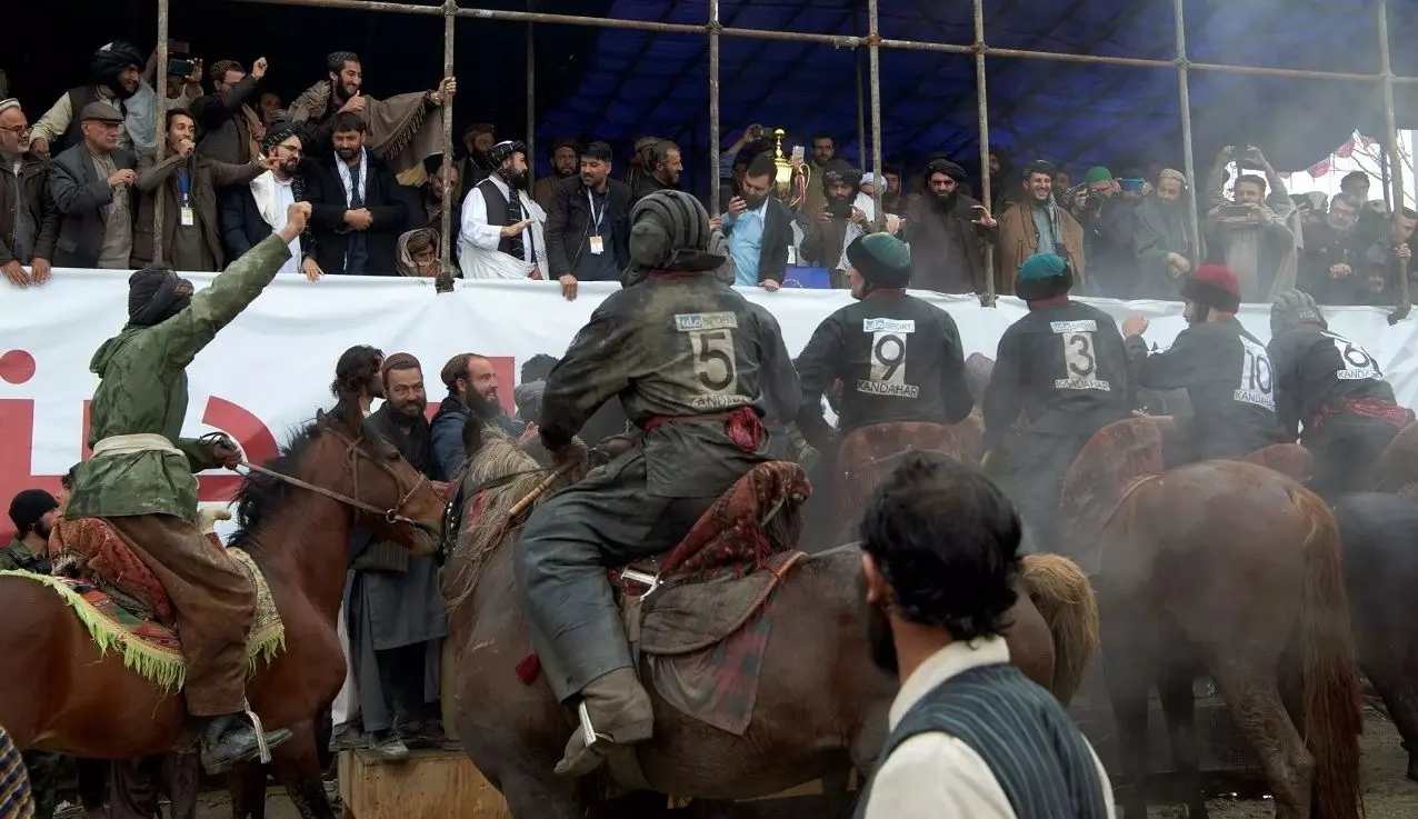 (ویدئو) آغوش باز طالبان برای بزکشی