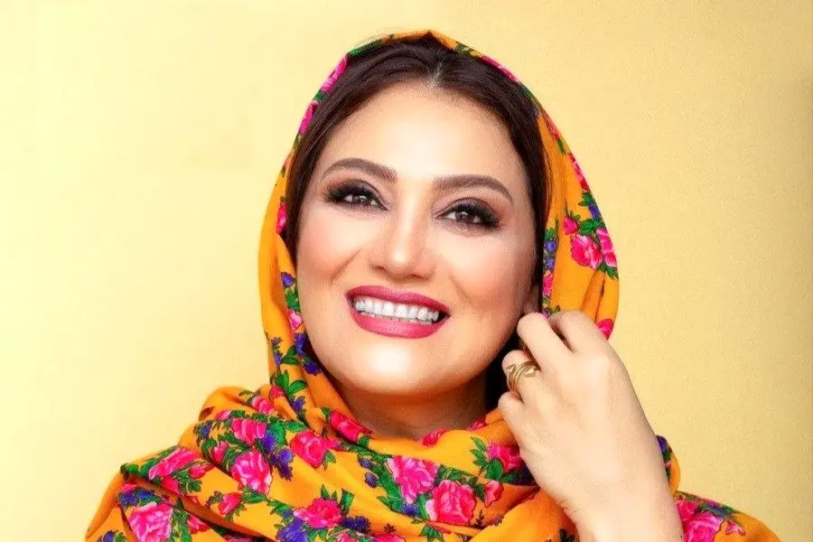 شبنم مقدمی در آرامستان روس‌ها