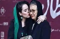 تصویر پربازدید آزیتا حاجیان در کنار دو دخترش