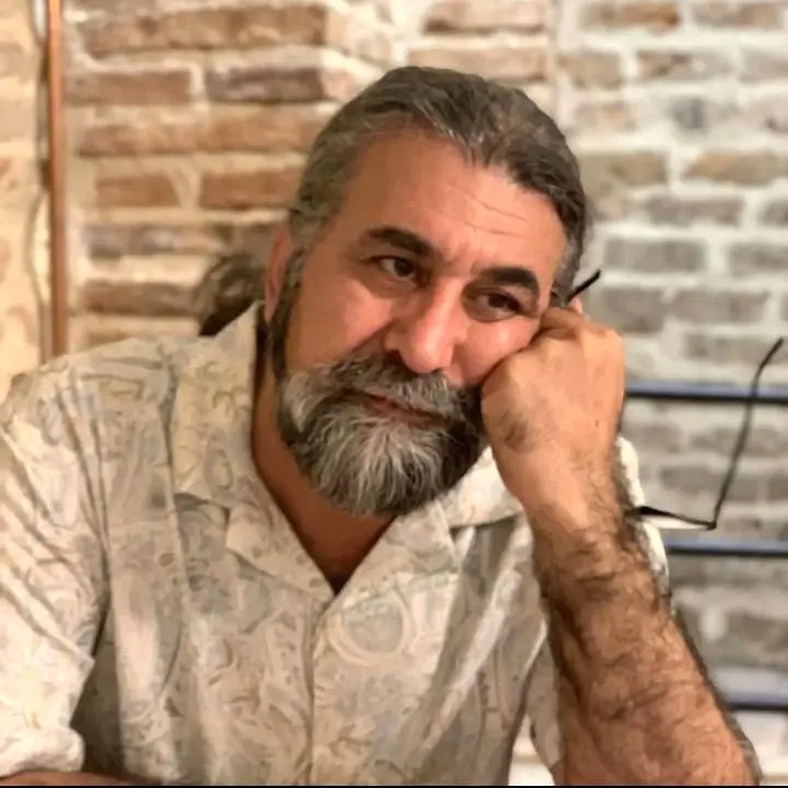 هنر ایران افق روشنی ندارد/ نگاه وزارت ارشاد حمایتگر نیست، تجاری است