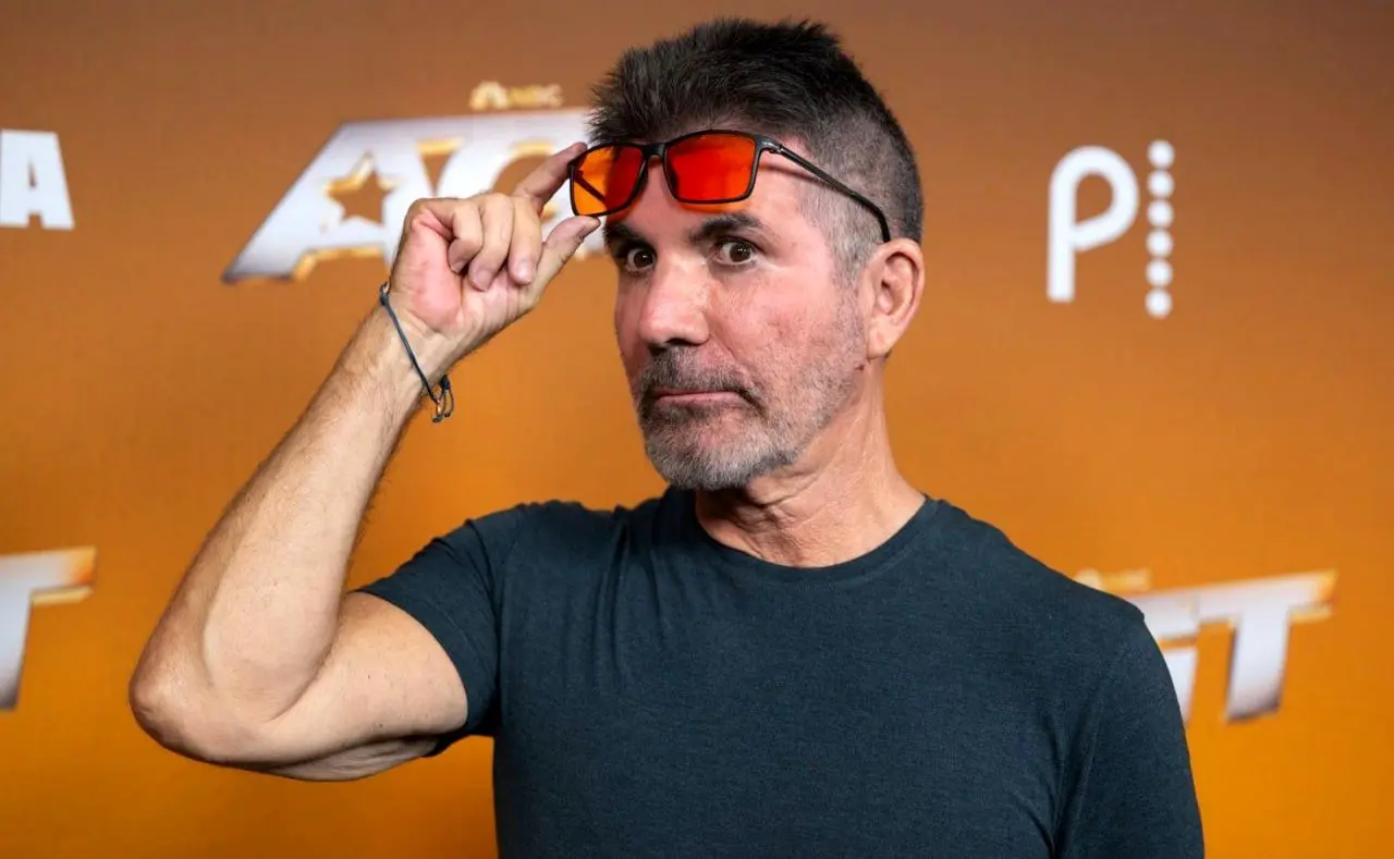 جنجال خونشویی سایمون کاول