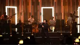  دوقطبی اجرای علیرضا قربانی در تخت‌جمشید، ربطی به میراث و موسیقی ندارد/  بهترین اجراهای ایرانی جشن‌های ۲۵۰۰ ساله در تخت‌جمشید بود

