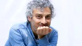 چرا ادای مهران مدیری را در می‌آری؟ ارژنگ امیرفضلی مجری جنجالی را با خاک یکسان کرد