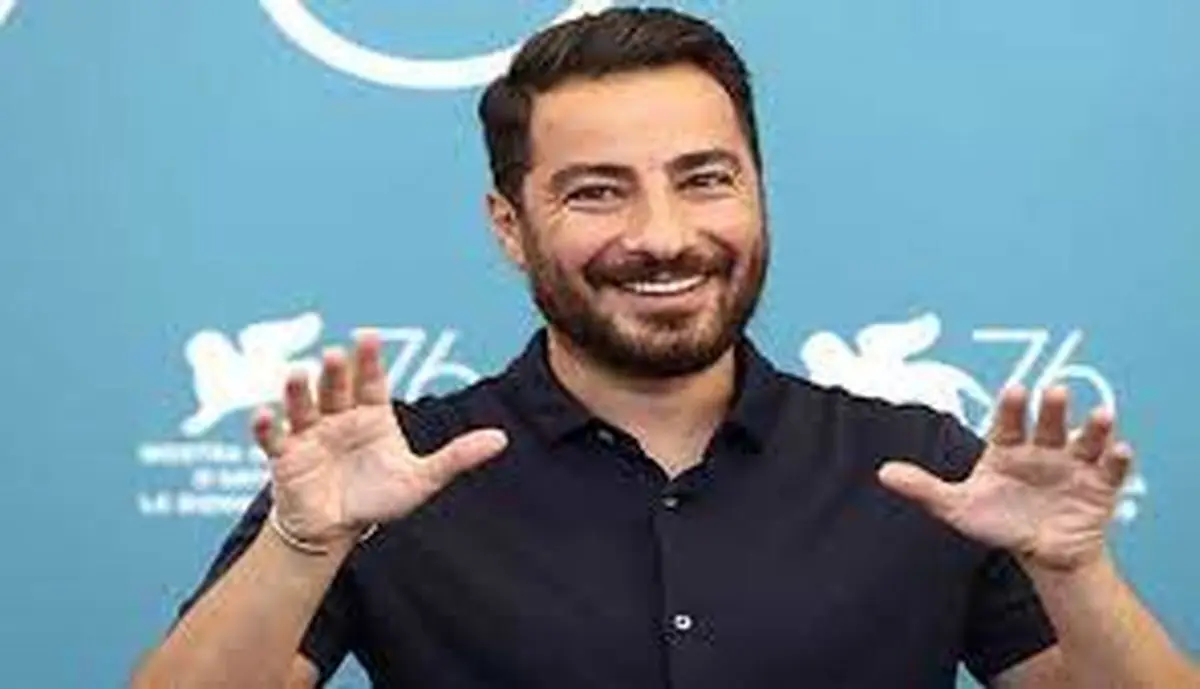 نوید محمدزاده با موهای زرد قناری حسابی خبرساز شد

