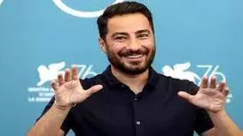 نوید محمدزاده با موهای زرد قناری حسابی خبرساز شد
