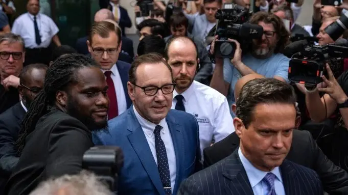 درخشش و افول یک بازیگر محترم؛ چهره واقعی «کوین اسپیسی» رو می‌شود