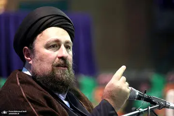 دلجویی سیدحسن خمینی از یک خبرنگار
