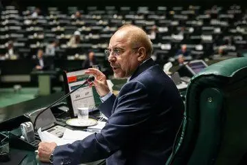 درخواست اقامت کانادای پسر قالیباف به آنتن تلویزیون کشیده شد
