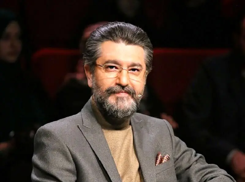 غوغای دف نوازی امیرحسین مدرس به اصرار دوستانش/ویدیو