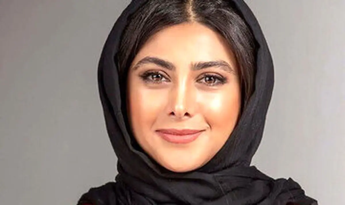 آزاده صمدی در اکران فیلم
