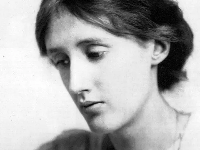 تولدت مبارک «ویرجینیا وولف»!
