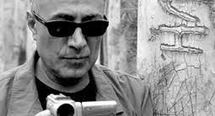 خانه عباس کیارستمی در حملات آمریکا و اسرائیل آسیب دید