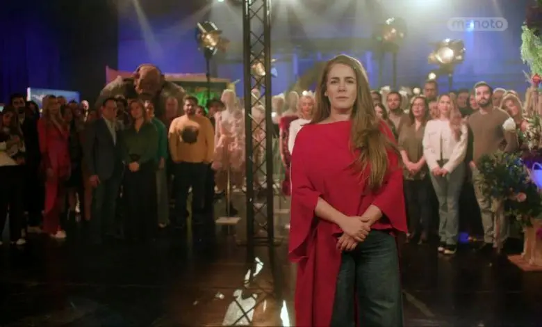 منوتو رسما تعطیل شد
