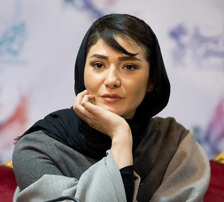 ماجرای جنجالی سیگار کشیدن مینا وحید + فیلم 