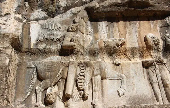 گُرزِ «بهرام دوم» فروریخت!/عکس