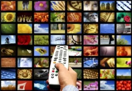 گردانندگان شبکه های ماهواره ای در ایران زندگی می کنند و درآمدهای نجومی دارند