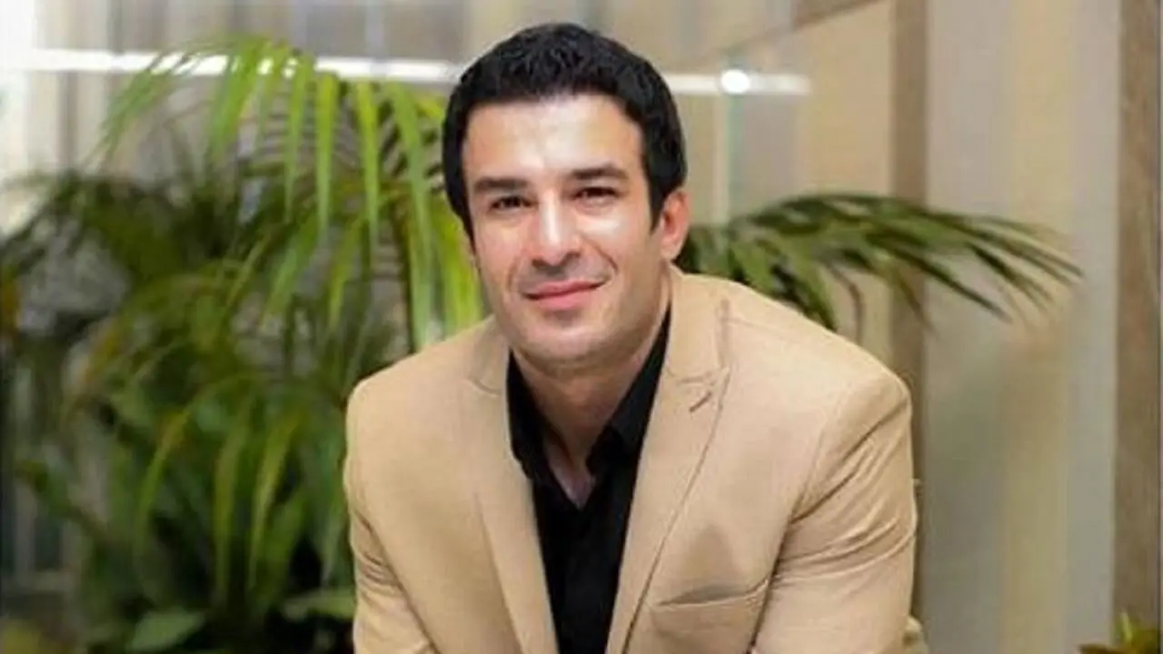 ببینید | اتفاق استثنایی در برنامه جوکر؛ یوسف تیموری به خاطر علی انصاریان اشک همه را درآورد