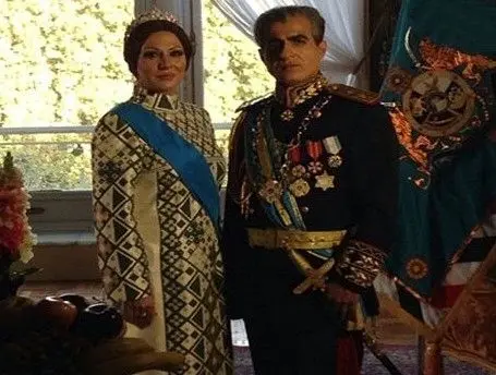 ساغر عزیزی بازیگر نقش فرح پهلوی: من با مشکلات مالی دست و پنجه نرم کردم/به خاطر نقشم فحشم دادند