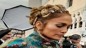 تصاویری از جنیفر لوپز با پوششی کاملا خاص و متفاوت