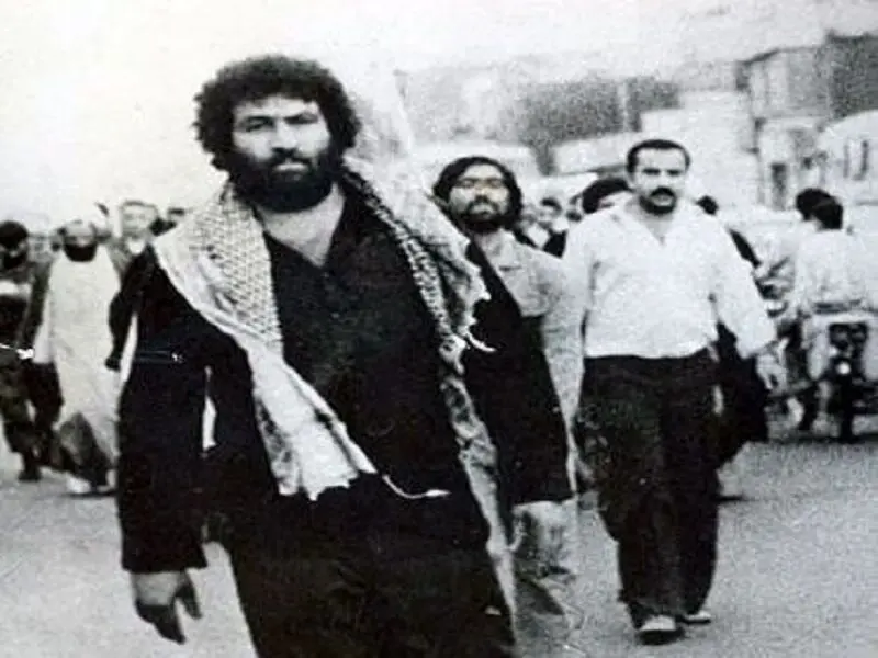 شاهرخ کوکاکولا از کاباره تا جبهه
