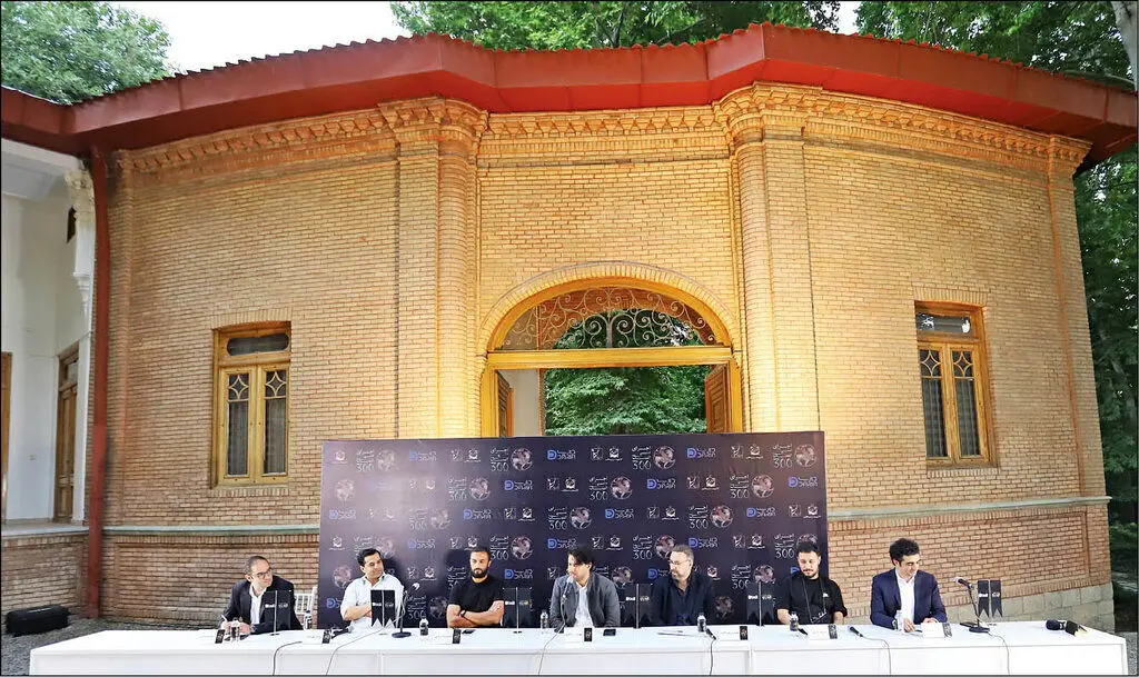 واکنش تهیه کننده کنسرت سی‌صد به بلیت‌های لاکچری | بلیت ۷۰۰ هزار تومانی کنسرت از کجا آمد؟