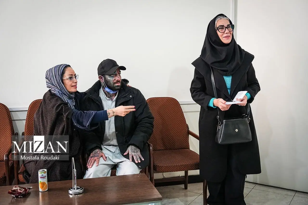 تتلو جلسه دادگاه را با خانه خودش اشتباه گرفت!
