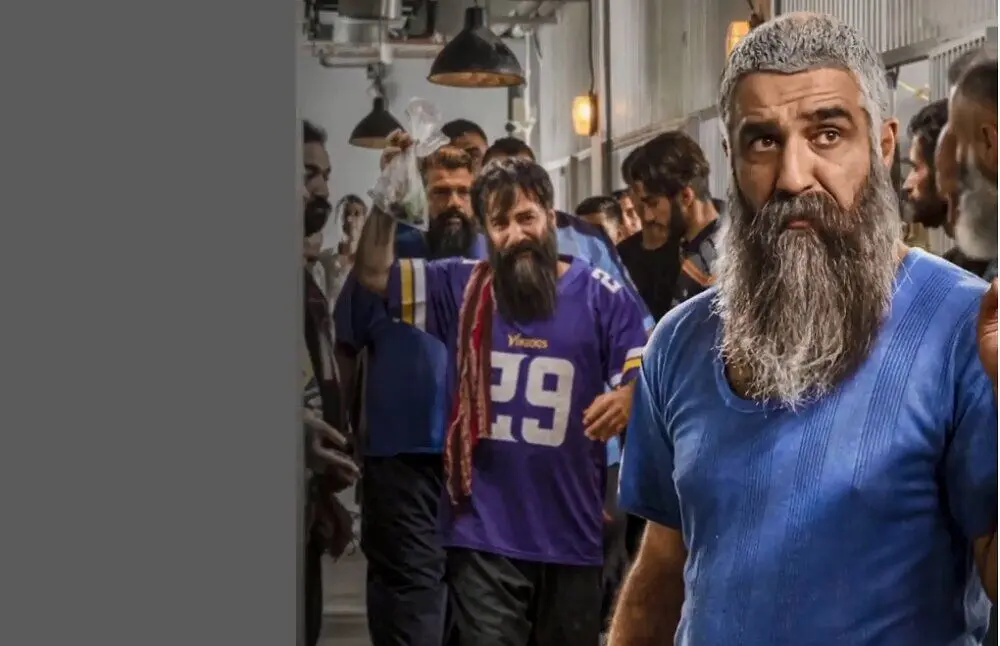 گریم متفاوت پژمان جمشیدی در یک سریال طنز